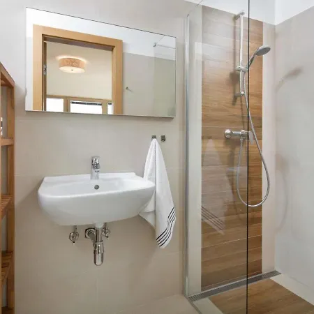 Sea-View Villa In Rabac With Sauna And Pool Nyaraló Rabac