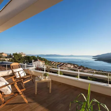Nyaraló Sea-View Villa In Rabac With Sauna And Pool *